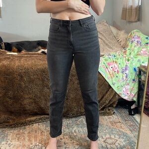 BNWT American Eagle mom Jean washed black